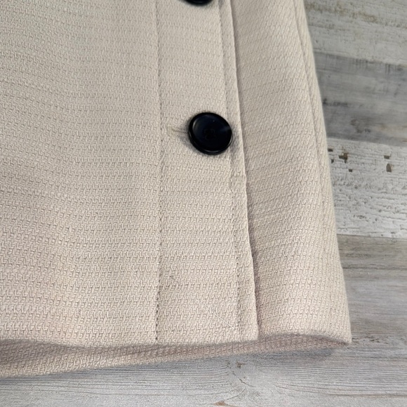 Ann Taylor Women’s Cream Textured Skirt with Button-Detailed Skirt - Picture 6 of 14